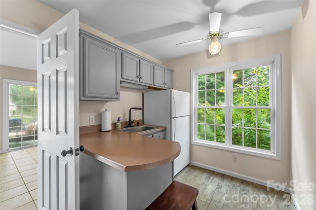 183 Greenlea Circle, Taylorsville, NC 28681