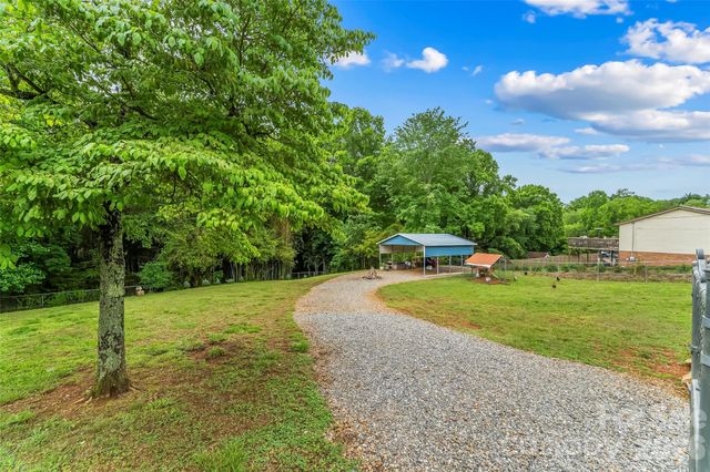 183 Greenlea Circle, Taylorsville, NC 28681