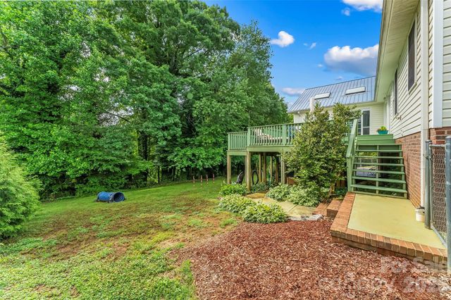 183 Greenlea Circle, Taylorsville, NC 28681