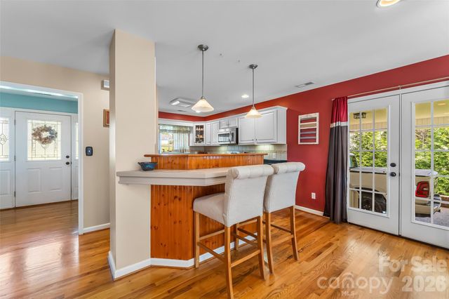 183 Greenlea Circle, Taylorsville, NC 28681