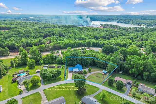 183 Greenlea Circle, Taylorsville, NC 28681