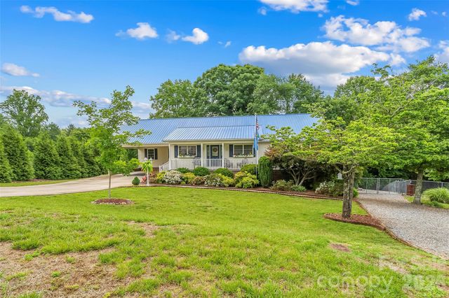 183 Greenlea Circle, Taylorsville, NC 28681