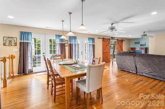 183 Greenlea Circle, Taylorsville, NC 28681