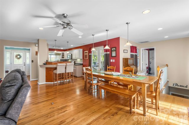 183 Greenlea Circle, Taylorsville, NC 28681