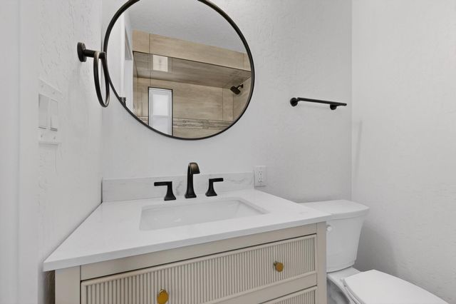 632 Jane Street NE, Albuquerque, NM 87123