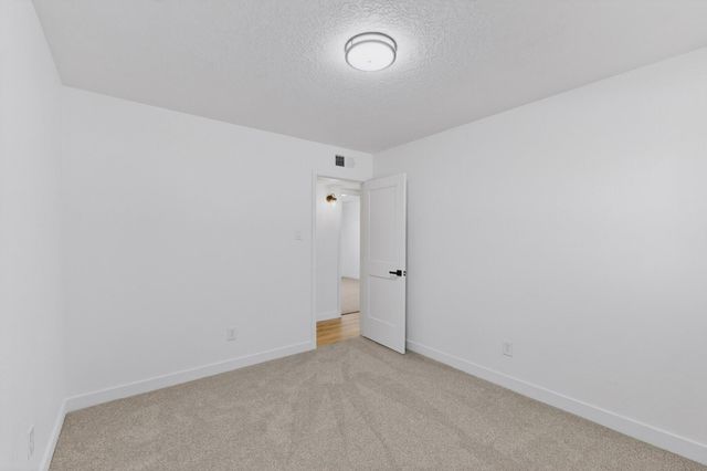 632 Jane Street NE, Albuquerque, NM 87123