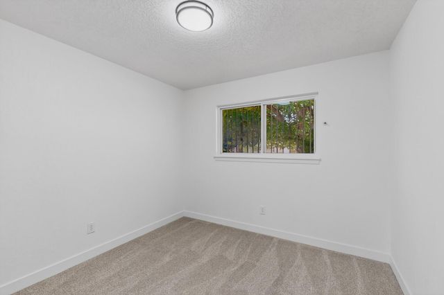 632 Jane Street NE, Albuquerque, NM 87123