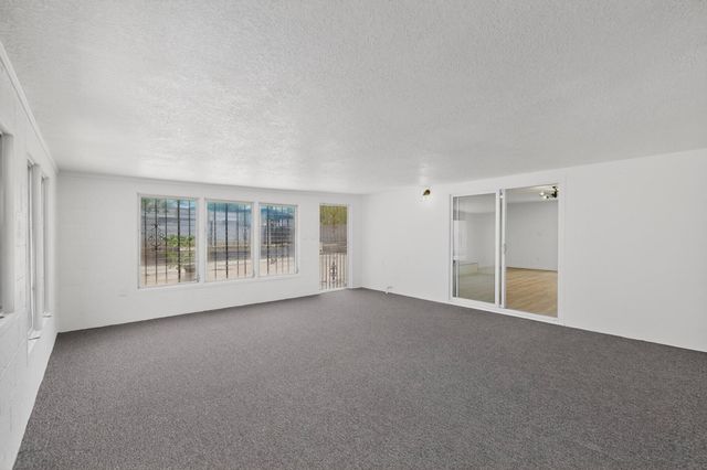 632 Jane Street NE, Albuquerque, NM 87123