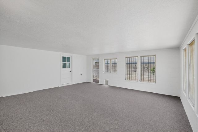 632 Jane Street NE, Albuquerque, NM 87123