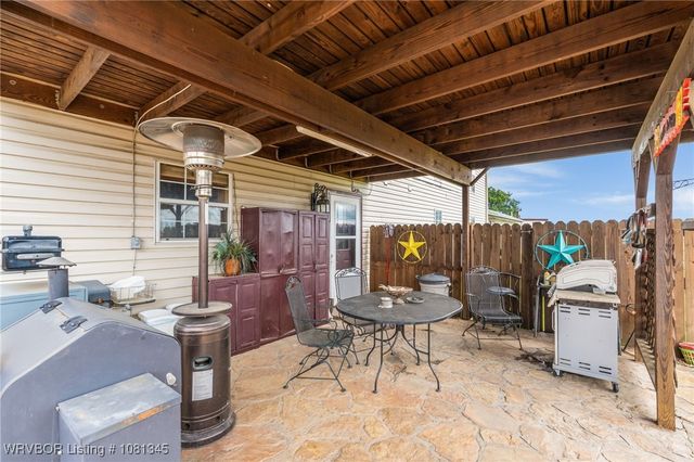 461510 E 1130 Road, Sallisaw, OK 74955