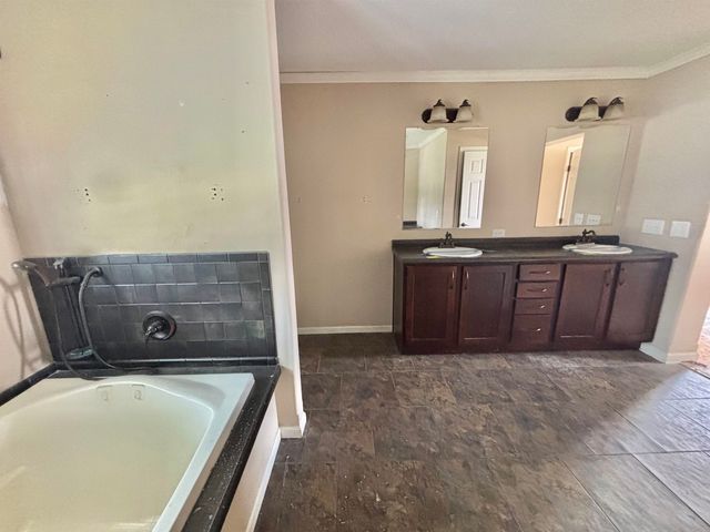 706 Catherine St, Lockport, LA 70374