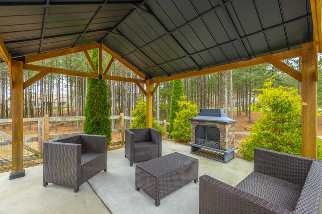 2275 River Bluffs Drive, Jasper, TN 37347