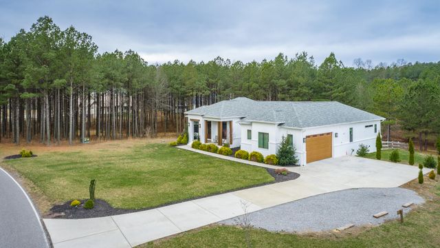 2275 River Bluffs Drive, Jasper, TN 37347