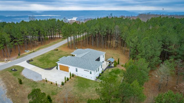 2275 River Bluffs Drive, Jasper, TN 37347