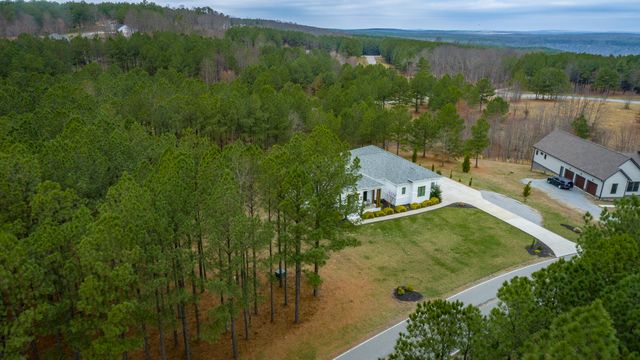 2275 River Bluffs Drive, Jasper, TN 37347