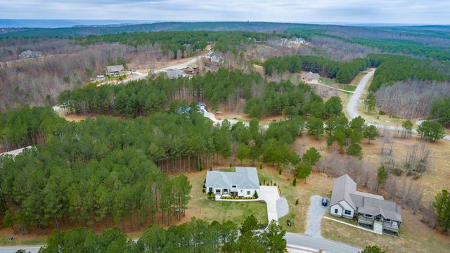 2275 River Bluffs Drive, Jasper, TN 37347