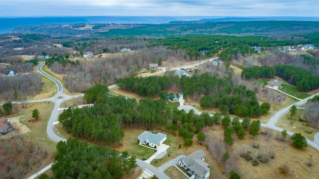 2275 River Bluffs Drive, Jasper, TN 37347