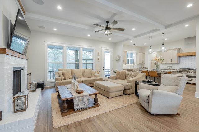 2275 River Bluffs Drive, Jasper, TN 37347