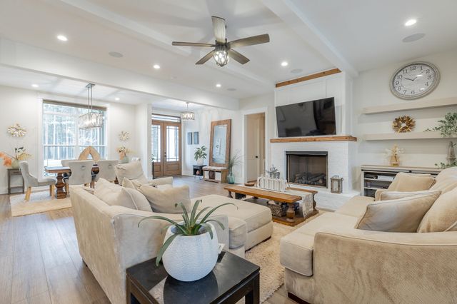 2275 River Bluffs Drive, Jasper, TN 37347