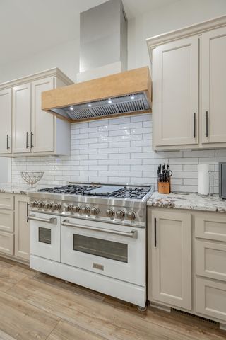 2275 River Bluffs Drive, Jasper, TN 37347