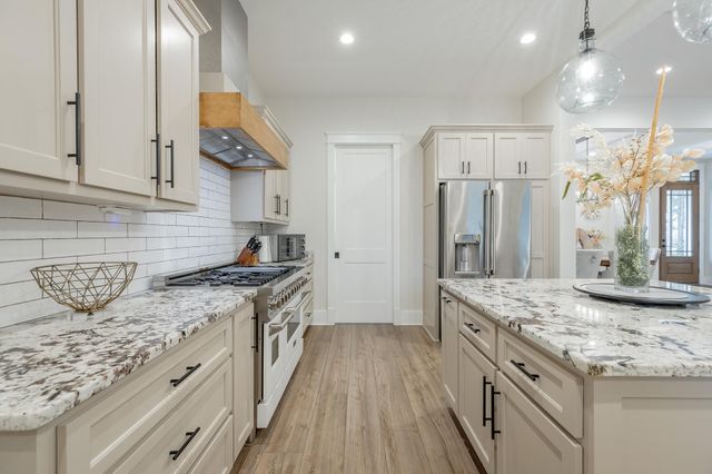 2275 River Bluffs Drive, Jasper, TN 37347