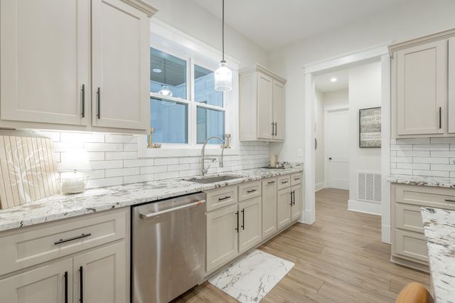 2275 River Bluffs Drive, Jasper, TN 37347