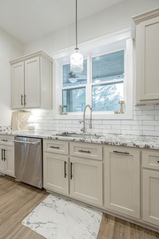 2275 River Bluffs Drive, Jasper, TN 37347