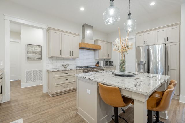 2275 River Bluffs Drive, Jasper, TN 37347