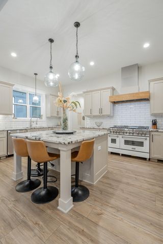 2275 River Bluffs Drive, Jasper, TN 37347