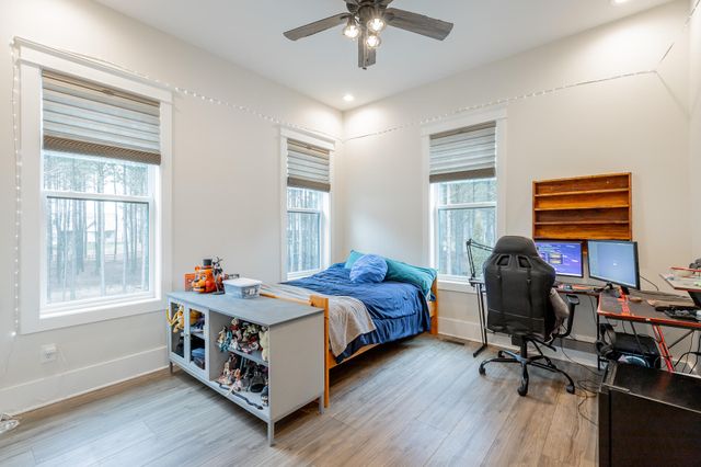 2275 River Bluffs Drive, Jasper, TN 37347