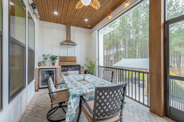 2275 River Bluffs Drive, Jasper, TN 37347