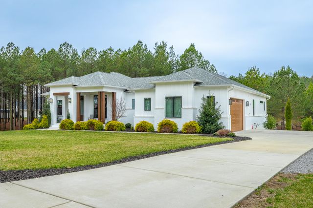 2275 River Bluffs Drive, Jasper, TN 37347