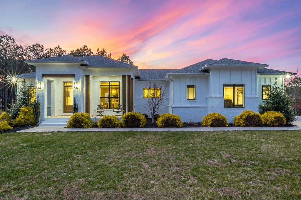 2275 River Bluffs Drive, Jasper, TN 37347