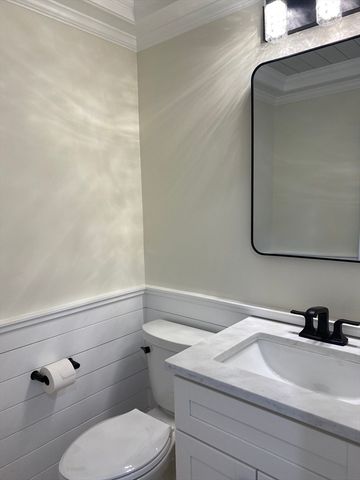 19 Oakland Avenue, Needham, MA 02492