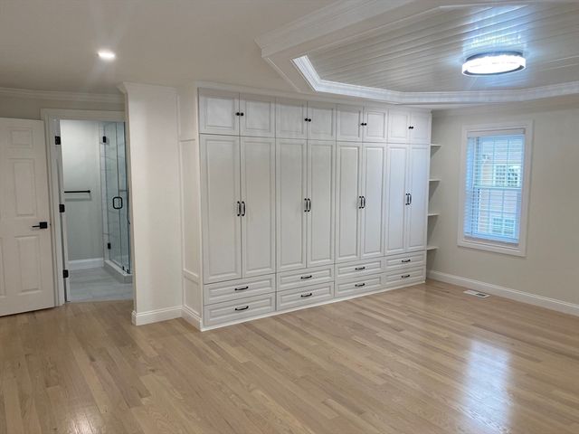 19 Oakland Avenue, Needham, MA 02492