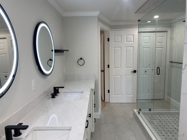 19 Oakland Avenue, Needham, MA 02492