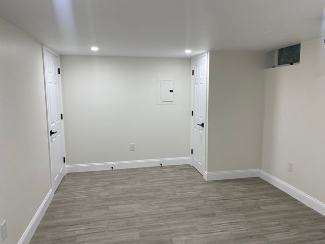 19 Oakland Avenue, Needham, MA 02492