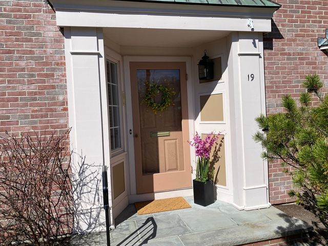 19 Oakland Avenue, Needham, MA 02492