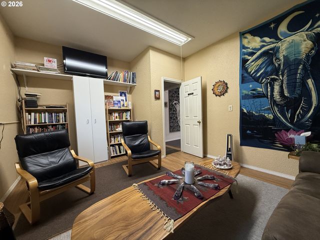 231 WHARF St, Brookings, OR 97415