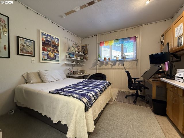 231 WHARF St, Brookings, OR 97415