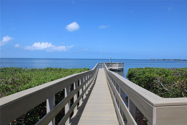 335 WINDRUSH LOOP 335, Tarpon Springs, FL 34689