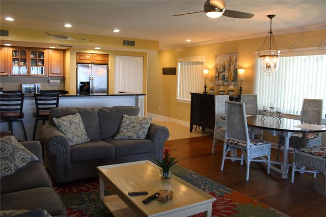 335 WINDRUSH LOOP 335, Tarpon Springs, FL 34689