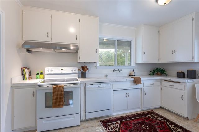 6915 E Stearns Street, Long Beach, CA 90815