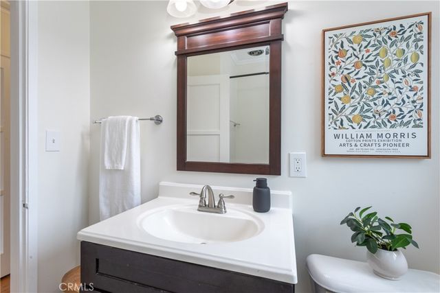 6915 E Stearns Street, Long Beach, CA 90815