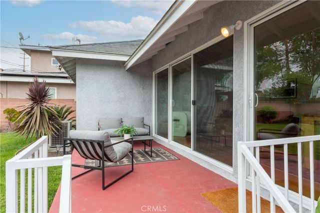 6915 E Stearns Street, Long Beach, CA 90815