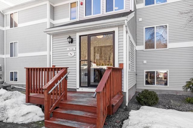 330 Sunderland Rd 80, Worcester, MA 01604