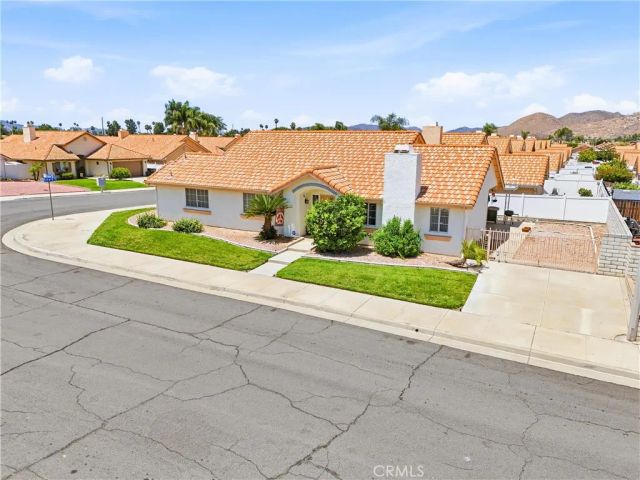 2562 Alegre Avenue, Hemet, CA 92545