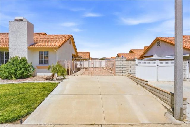 2562 Alegre Avenue, Hemet, CA 92545