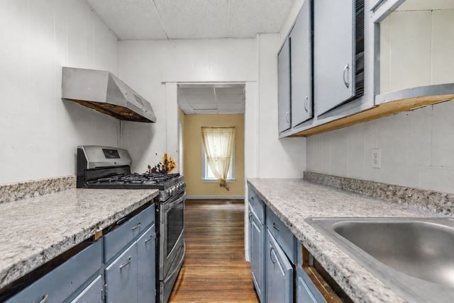 96 Pierce St, New Bedford, MA 02740