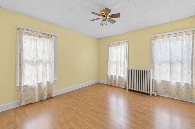96 Pierce St, New Bedford, MA 02740